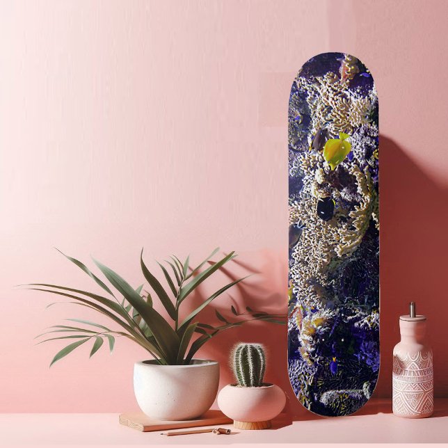 Skateboard Poissons dans le récif corallien (Yellow Fish in Coral Reef Blue Ocean Marine Life Skateboard)
