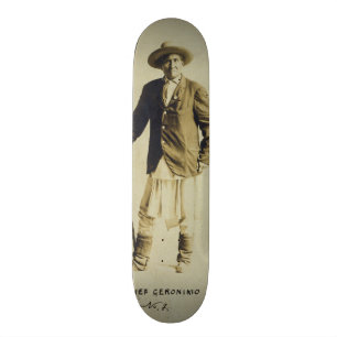Skateboard Portrait debout en chef 1904 de Geronimo