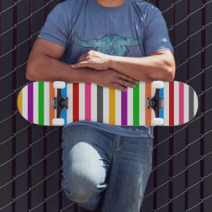 Skateboard Rayures de lignes arc-en-ciel colorées - Blanc