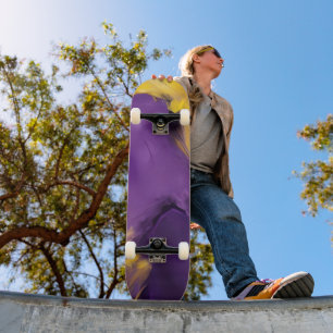 Skateboard Résumé abstrait violet et or