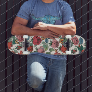 Skateboard Roses rouges et roses avec feuilles et papillons m