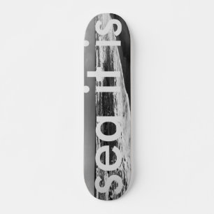 Skateboard sea