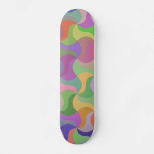 Skateboard skate en mosaïque pastel