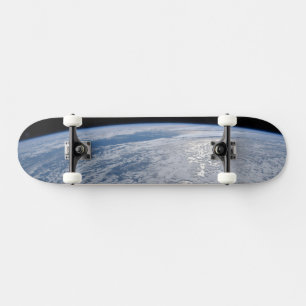 Skateboard Soleil Brillant Sur L'Océan Pacifique Sud.