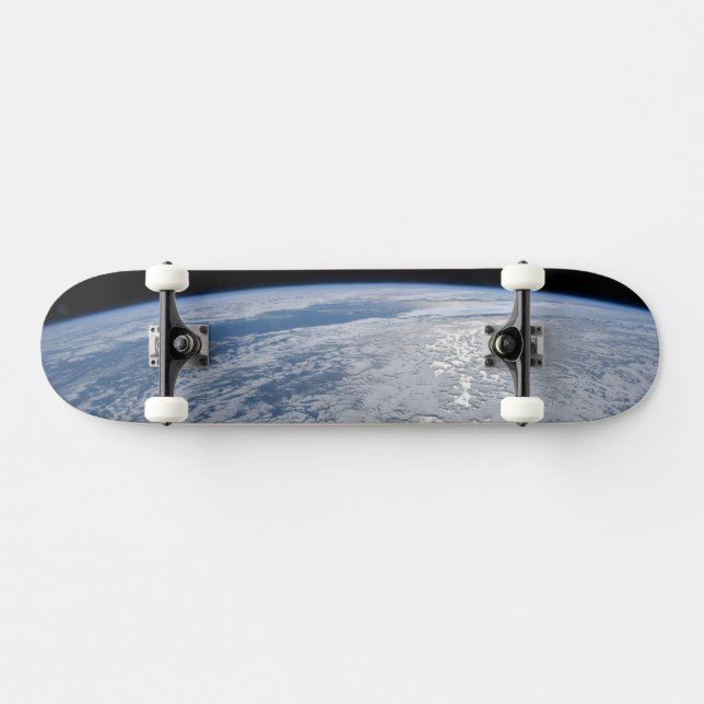 Skateboard Soleil Brillant Sur L'Océan Pacifique Sud. (Horz)
