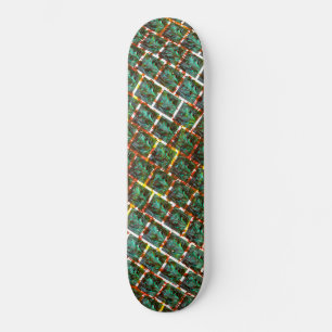Skateboard Sous calandre sale et rouillée