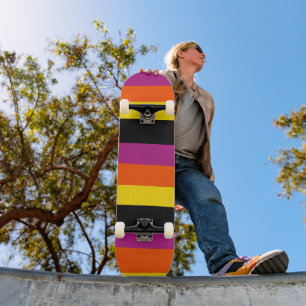 Skateboard Stripes inégales - Noir, rose, orange et jaune