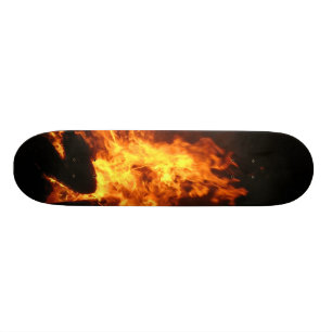 SKATEBOARD SUR LE FEU