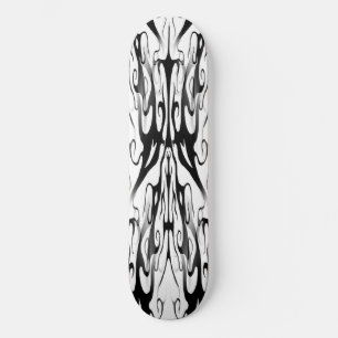 Skateboard Tatouage Tribal Élégant Noir et Blanc Numérique