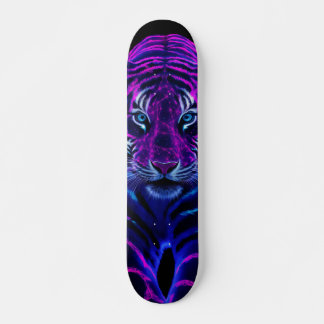 Skateboard Tigre Arístico de Rayas Fucsia 