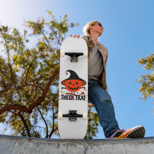 Skateboard Treck Trat Citrouille Sourire