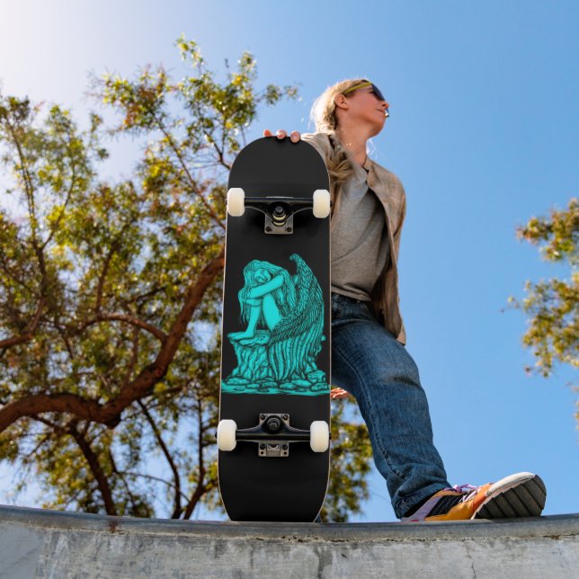 Skateboard Un ange endormi sur la pierre (Extérieur 1)