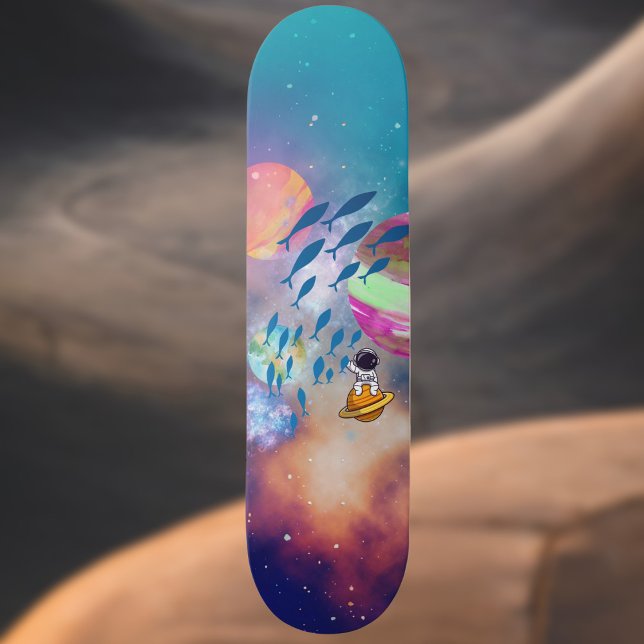 Skateboard Un astronaute flottant attrape des poissons volant (Créateur téléchargé)