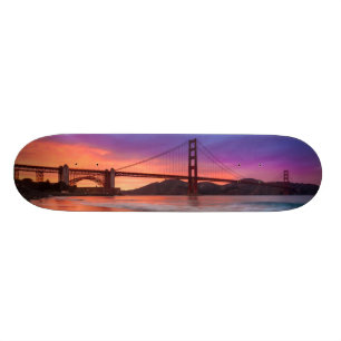 Skateboard Une capture de golden gate bridge de San Francisco