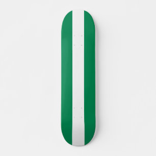 Skateboard unter der Flagge Nigerias