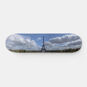 Skateboard Vue panoramique de la tour Eiffel depuis Trocadero