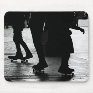 Skateboarding im Central Park, NYC Mousepad