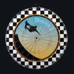 Skateboarding überprüft dartscheibe<br><div class="desc">Fügen Sie Ihrem Spielzimmer eine lustige Aktivität hinzu,  indem Sie die Checkered Dart Board mit Ihrem Namen oder Text personalisieren.</div>