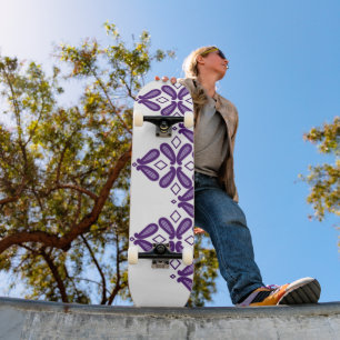 Skateboards und Decks auf der Straße   Rucksäcke u