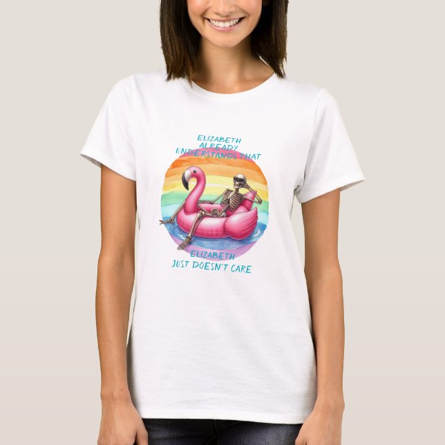 Skeleton Chilling on Flamingo T-Shirt (Vorderseite)