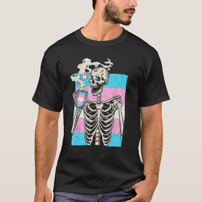Skeleton Drinking Coffee LGBT Q Transgender Pride  T-Shirt (Vorderseite)