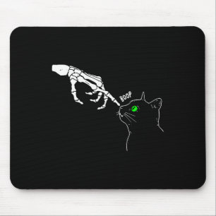 Skeleton Hand Boop auf einem katzenartigen, sonnig Mousepad