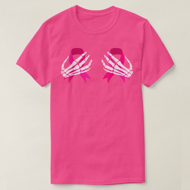 Skeleton Hand on Brustkrebs Ribbon Halloween Wo T-Shirt (Design vorne)