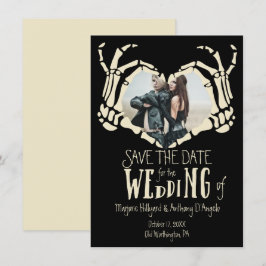 Skeleton Hands Foto in Herzform Save the Date Einladung