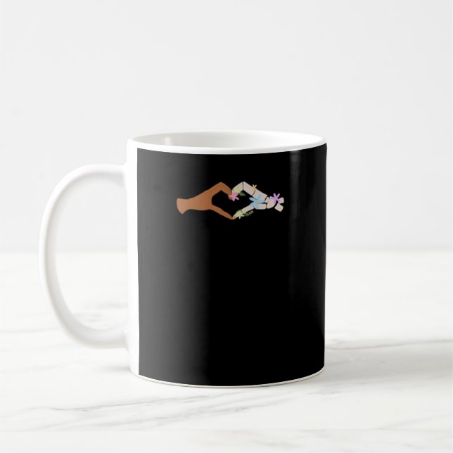 Skeleton Hands Heart Show Basic Kaffeetasse (Links)