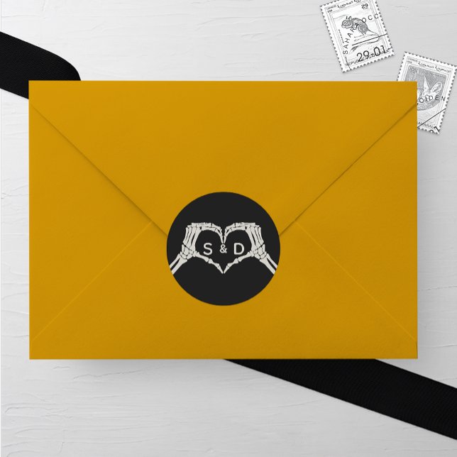 Skeleton Hands Heart Wedding Runder Aufkleber (Von Creator hochgeladen)