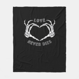 Skeleton Heart Hands Funny & Classic Fleecedecke