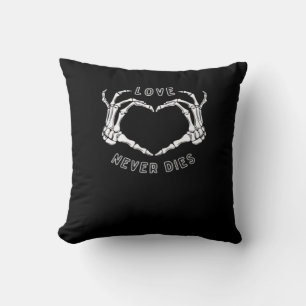 Skeleton Heart Hands Funny & Classic Kissen