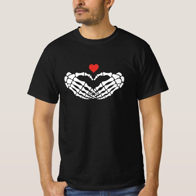 Skeleton Heart Hands Graphic T-Shirt (Devant)