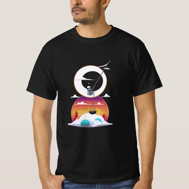 Skeleton is swinging on a moon T-Shirt (Vorderseite)