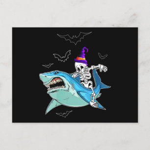 Skeleton Riding Shark Funny - Crazy Halloween Gesc Ankündigungspostkarte