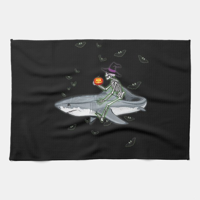 Skeleton Riding Shark - Funny Halloween Shark Gesc Geschirrtuch (Horizontal)