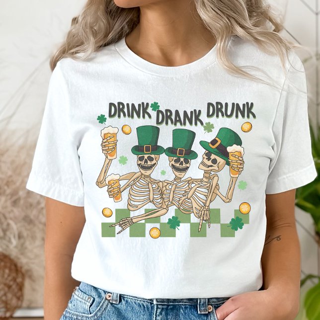 Skeleton St. Patrick's Day, Funny Drinking T-Shir T-Shirt (Von Creator hochgeladen)