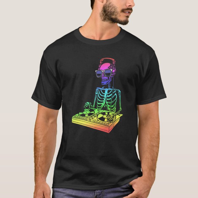 Skelett mit Kopfhörern und Sonnenbrillen Mixer Dj  T-Shirt (Vorderseite)
