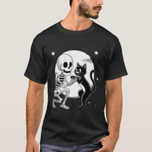 Skelett umarmt schwarze Katze unter Vollmond Hallo T-Shirt