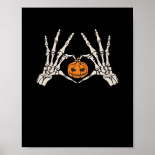 Skeletthand Herz und Kürbiskugel Funny Skull Hallo Poster