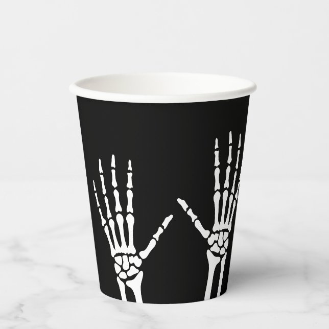 Skelettknochen auf schwarzem Halloween Pappbecher (Vorderseite)