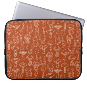 Sketch Pilze: Niedlicher Nahtloser Hintergrund. Laptopschutzhülle