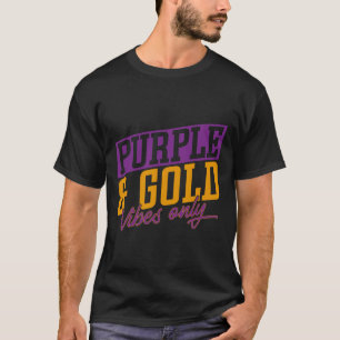 Sketch Player Sketch Sport lila und Gold Vibes T-Shirt