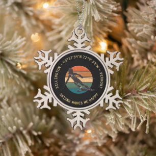 Ski Killington, Vermont - Skifahrerin, Gelber Text Schneeflocken Zinn-Ornament