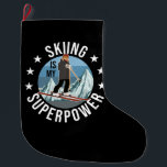 Skifahren ist meine Supermacht Großer Weihnachtsstrumpf<br><div class="desc">Funny Winter Ski Sport Illustration,  zeigt Berggrafik und eine Frau auf Ski,  und das Sprichwort: Ski ist meine Supermacht und kleine Sterne. Dies ist das ideale Geschenk für alle,  die Ski fahren,  Berge und Wintersport Lieben.</div>