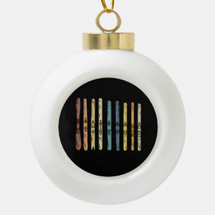 Skifahren - Sammlung von Skibrettern  Keramik Kugel-Ornament