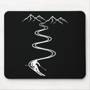 Skifahrer in tiefem Schnee Apres Ski Pulverschnee Mousepad