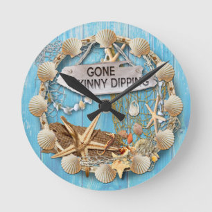 Skinny Dipping - Beach Hut Runde Wanduhr