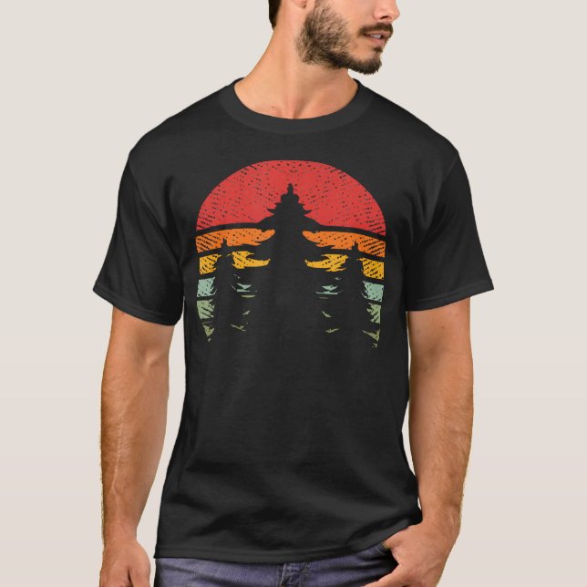 Skinny Pine Tree Sunset Natureisen Sommerwandern T-Shirt (Vorderseite)