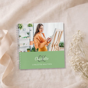 Skizzenbuch Foto Salbei grün Monogramm Notizbuch